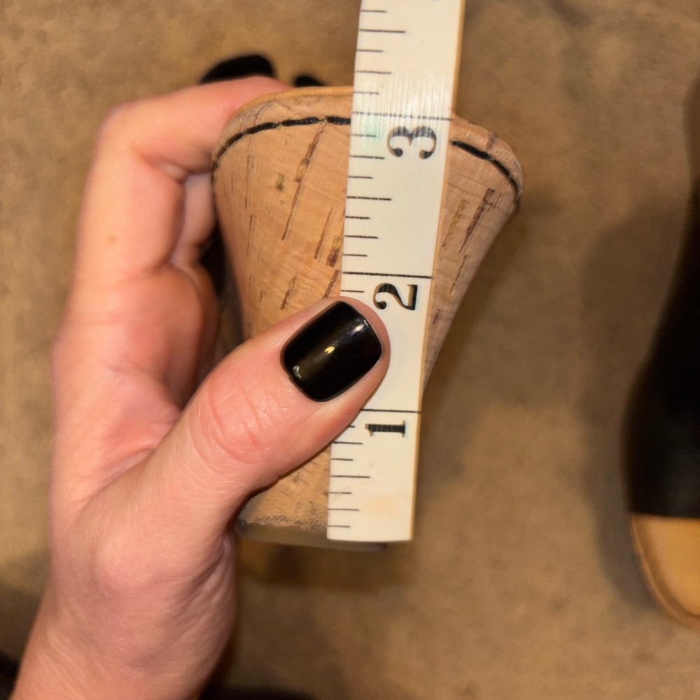 Born Women's Black Leather Mules - Picture 5 of 6